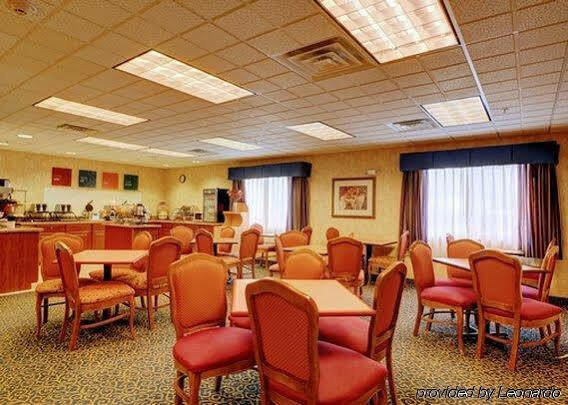 Towneplace Suites By Marriott Hadley Amherst ภายนอก รูปภาพ
